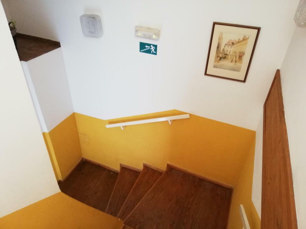 Cesky Brod Pension U Kostela מראה חיצוני תמונה