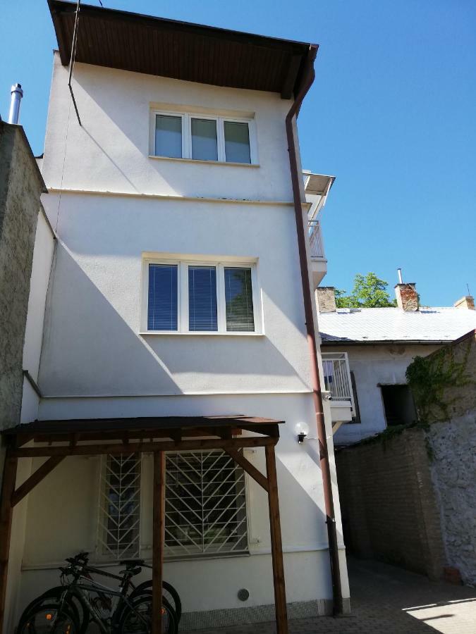 Cesky Brod Pension U Kostela מראה חיצוני תמונה